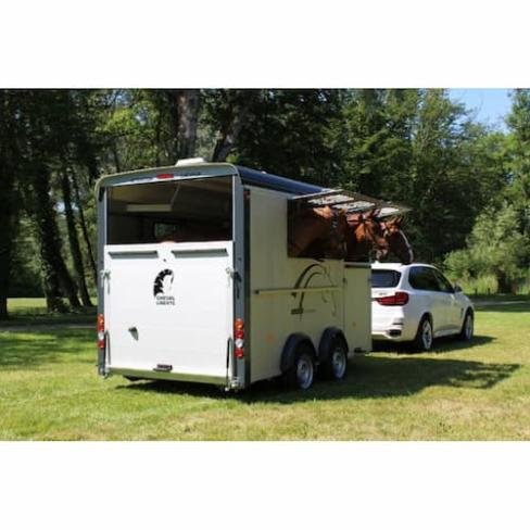 Van-Maxi-3-Cheval-Liberte-3.jpeg Van Maxi 3 Cheval Liberté