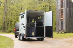 Van-Touring-Jumping-Luxe-Cheval-Liberte-5.jpg Van Touring Jumping Luxe Cheval Liberté