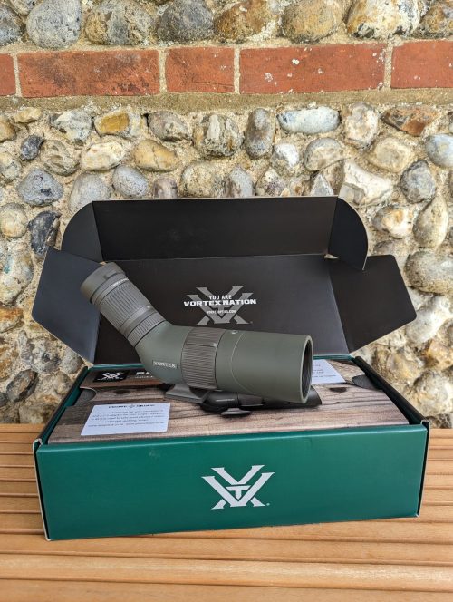 Telescopio terrestre acodado Vortex Razor HD 13-39x56 (DE SEGUNDA MANO)